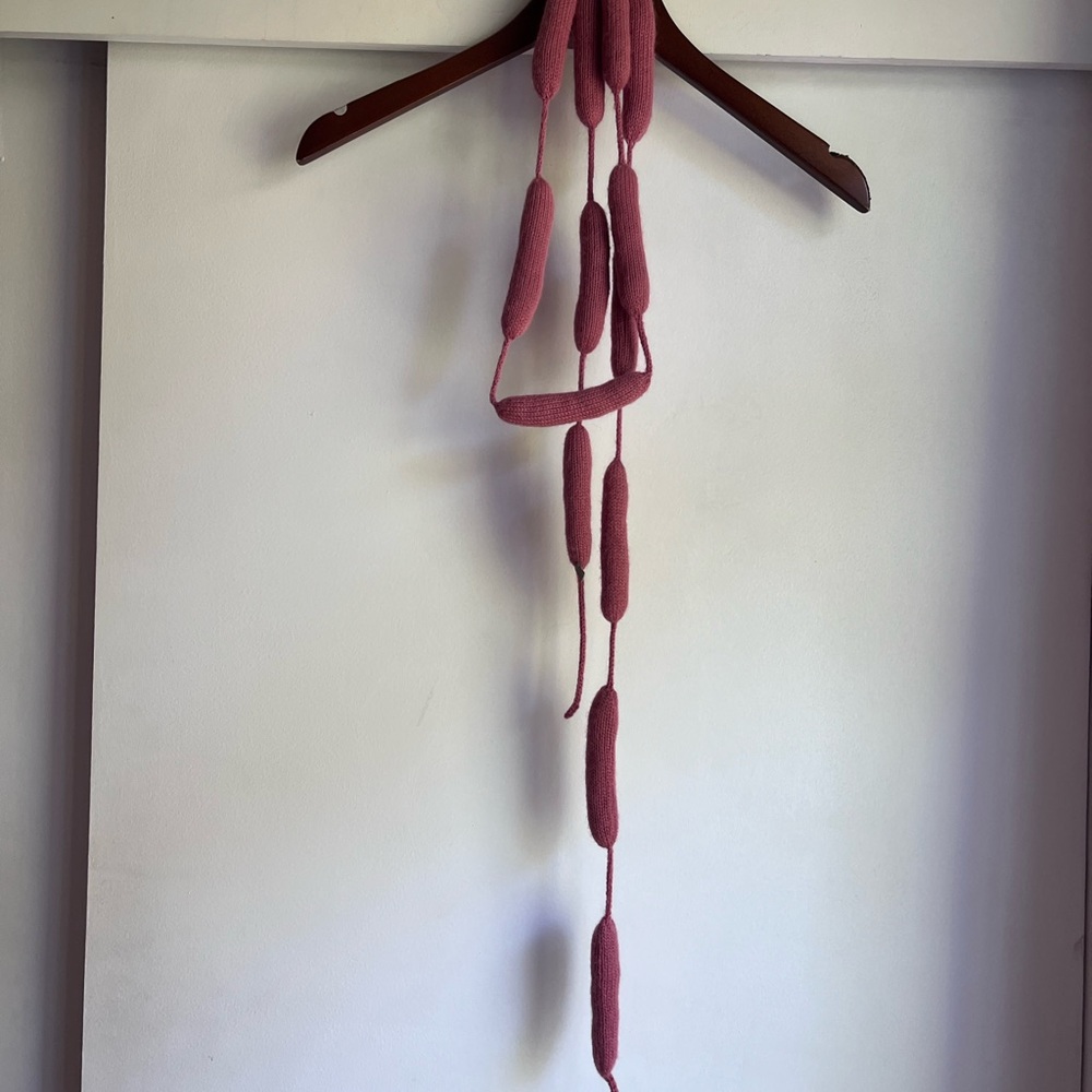 Sausage link garland